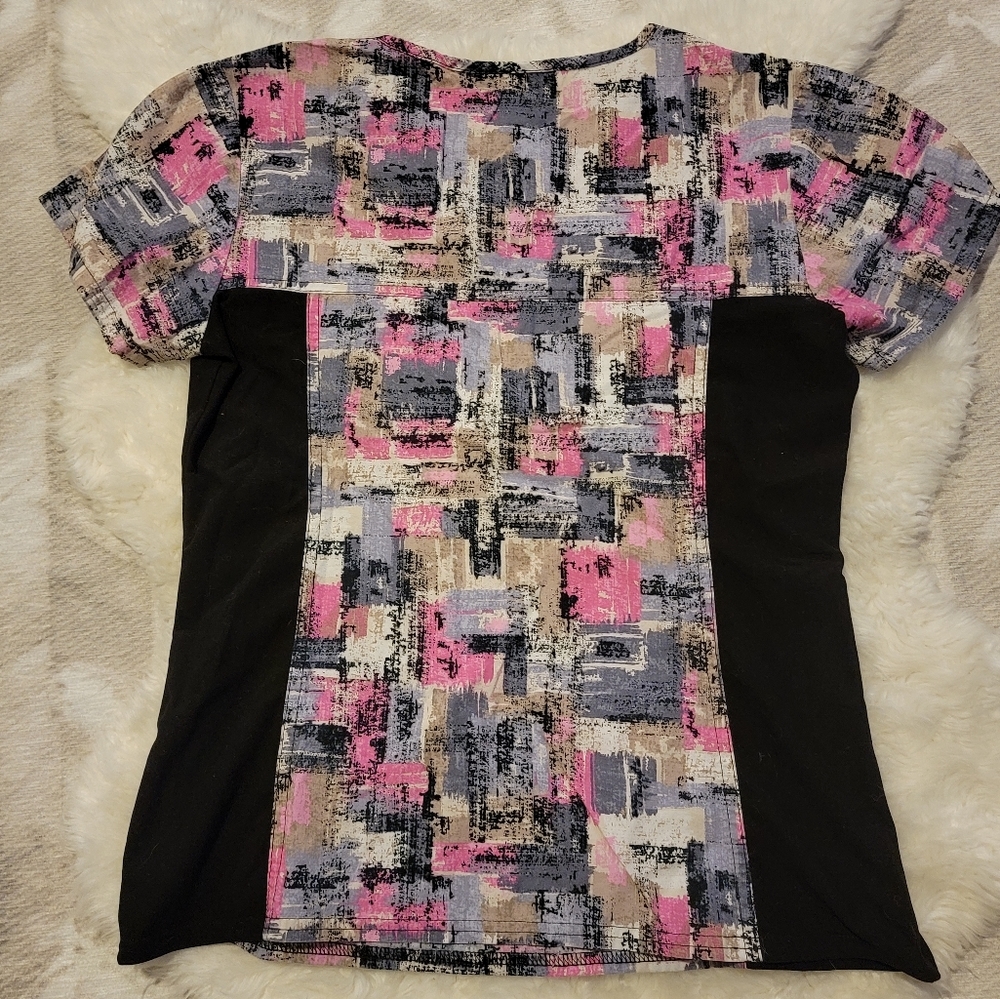 Cherokee VNeck Scrub Top Abstract pattern - Picture 2 of 5